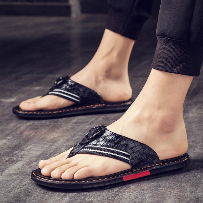 Leather cowhide men's casual flip flops Custom Flip Flops