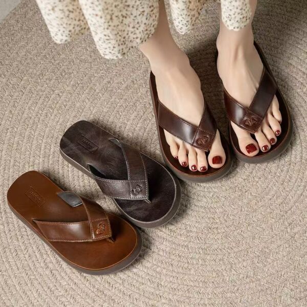 Anti-slip fashion women’s leather flip flops for summer