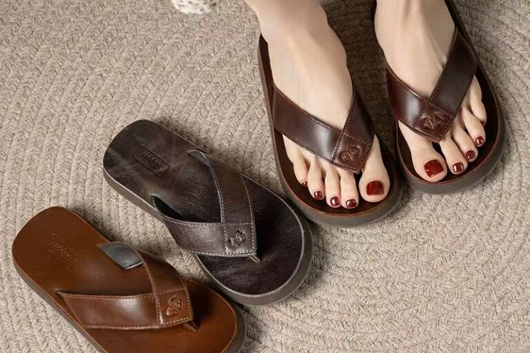 Anti-slip fashion women’s leather flip flops for summer