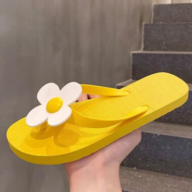 custom anti-slip beach women rubber flip flops factory