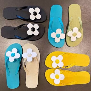 custom anti-slip beach women rubber flip flops factory