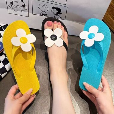 custom anti-slip beach women rubber flip flops factory