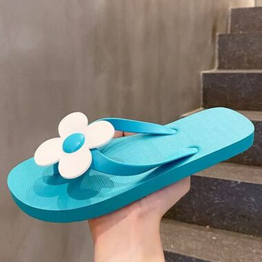 custom anti-slip beach women rubber flip flops factory
