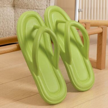 Custom anti-slip outdoor women EVA flip flops manufacturer