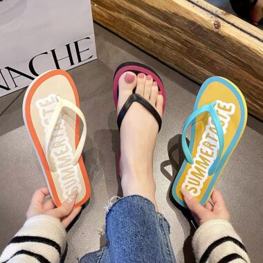 custom candy color women rubber flip flops supplier