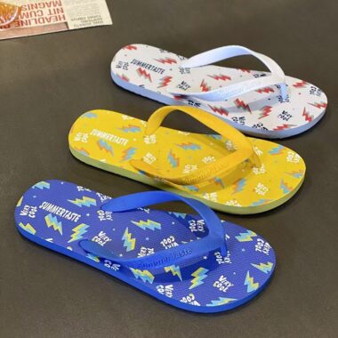 custom cartoon anti-slip men rubber flip flops manufacturer