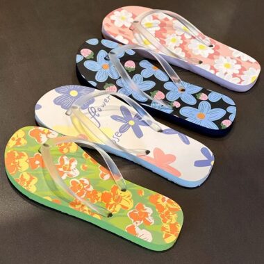 Custom casual versatile women PVC flip flops supplier