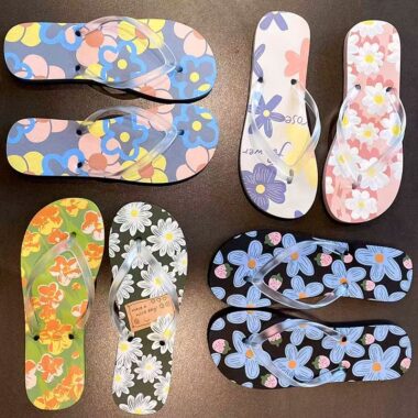Custom casual versatile women PVC flip flops supplier