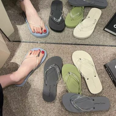 custom cute versatile women rubber flip flops supplier
