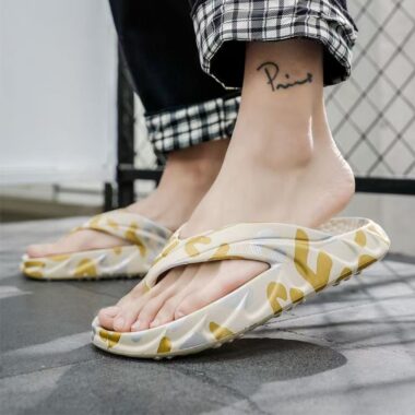 custom durable men EVA flip flops wholesale