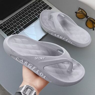 custom lightweight non-slip men EVA flip flops manufacturer