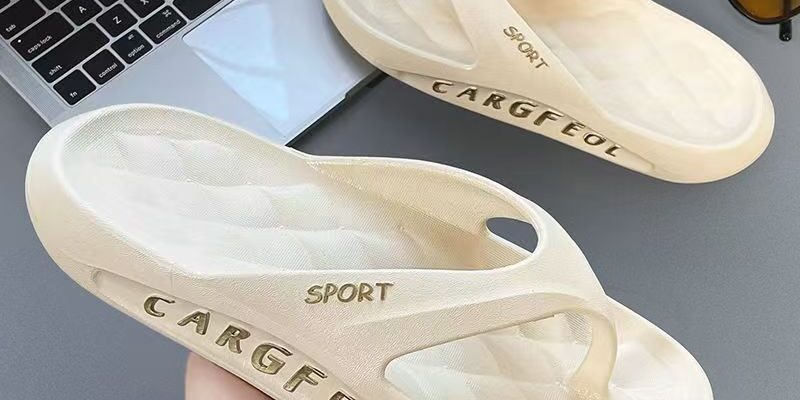 custom lightweight non-slip men EVA flip flops manufacturer