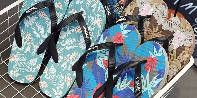 custom non-slip beach men rubber flip flops factory