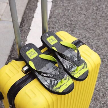 custom outdoor men rubber flip flops factory