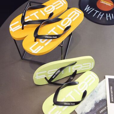 custom outdoor men rubber flip flops supplier