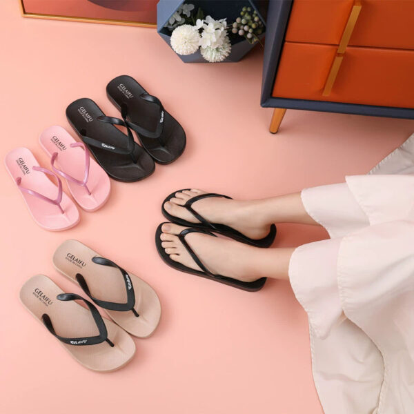 custom stylish couple men women PVC flip flops supplier