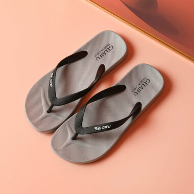 custom stylish couple men women PVC flip flops supplier