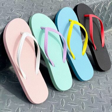 Custom summer fashion women PVC flip flops factory