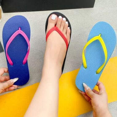 Custom summer fashion women PVC flip flops factory