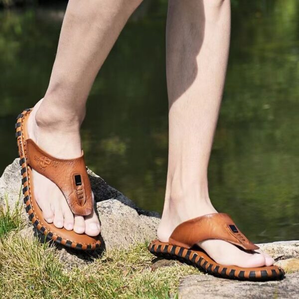 Durable non-slip men’s leather flip flops for summer