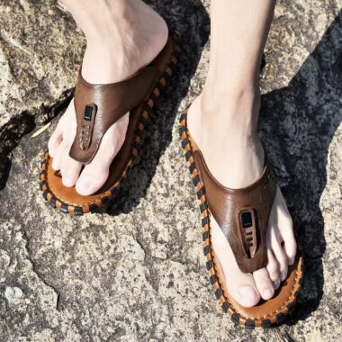 Durable non-slip men’s leather flip flops for summer