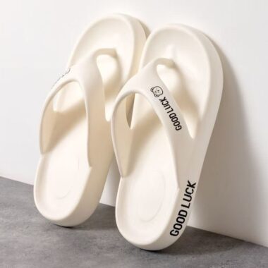 Fashion lightweight women EVA flip flops wholesale