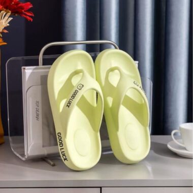 Fashion lightweight women EVA flip flops wholesale