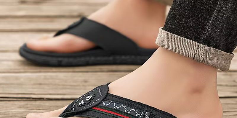 Summer genuine leather non-slip flip flops for men