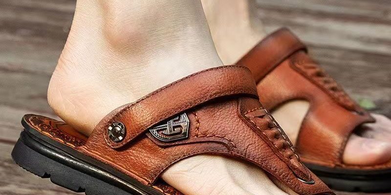 Summer non-slip men’s casual leather flip flops