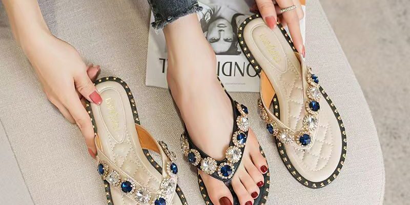 Elegant rhinestone women’s leather flip flops for summer