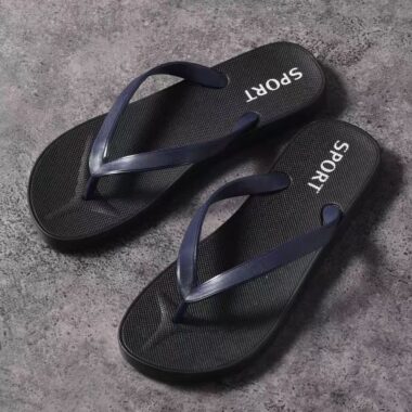 Simple fashion men’s PVC flip flops for summer