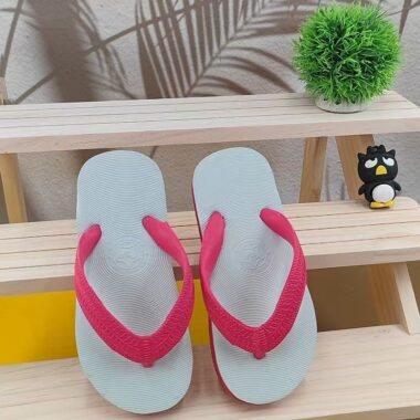 Cute soft non-slip kids flip flops for summer