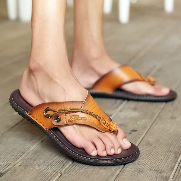 Versatile Casual Summer Men Leather Flip Flops