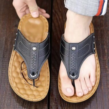 Summer Beach Men Leather Flip Flops with Anti-Slip Sole