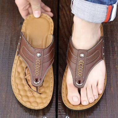 Summer Beach Men Leather Flip Flops with Anti-Slip Sole