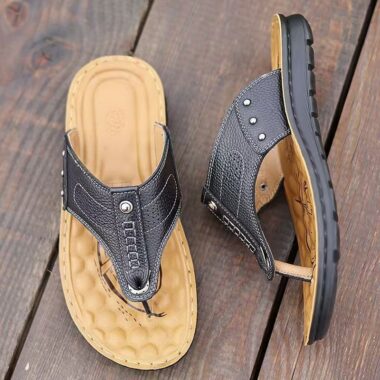 Summer Beach Men Leather Flip Flops with Anti-Slip Sole