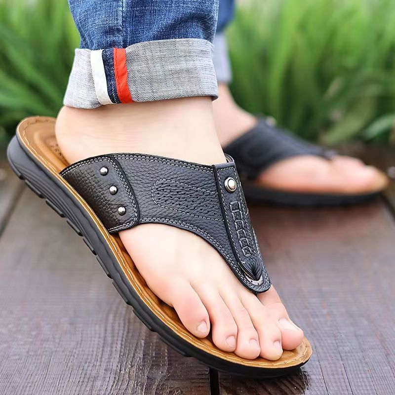 Summer Beach Men Leather Flip Flops with Anti-Slip Sole