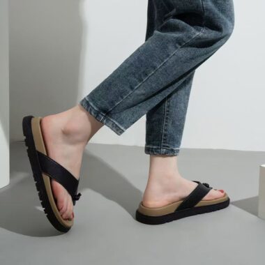 Custom Stylish Outdoor Women Leather Flip Flops