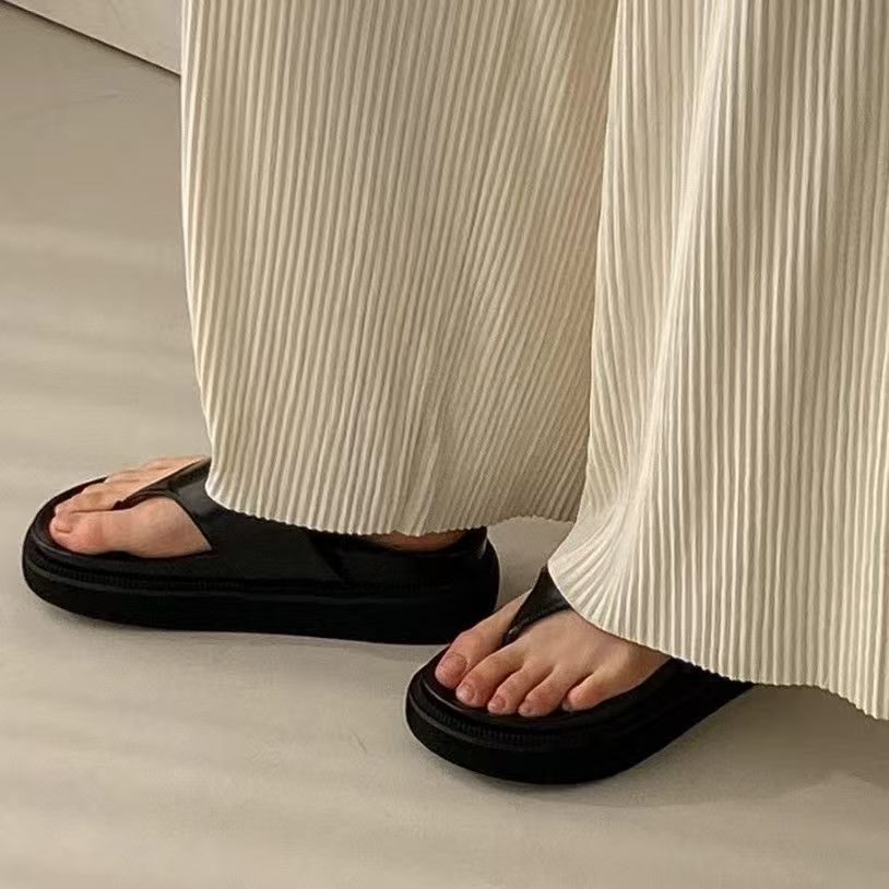 Lightweight Platform Women Leather Flip Flops with Thick Sole