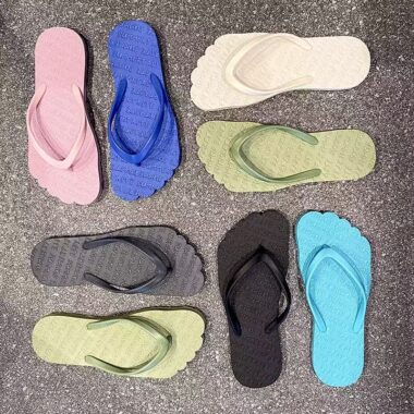 Custom Solid Color Anti-Slip Women Rubber Flip Flops